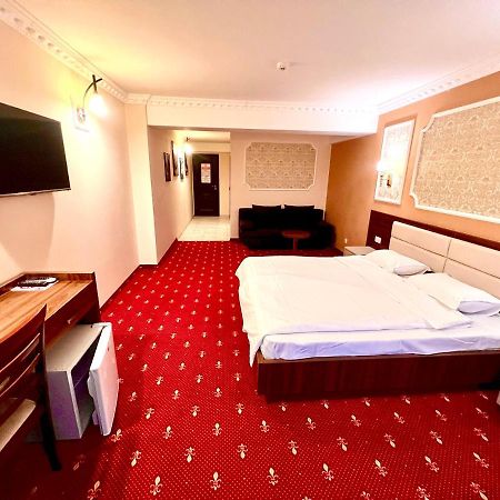 Complex Azar Hotel Galati  Ngoại thất bức ảnh