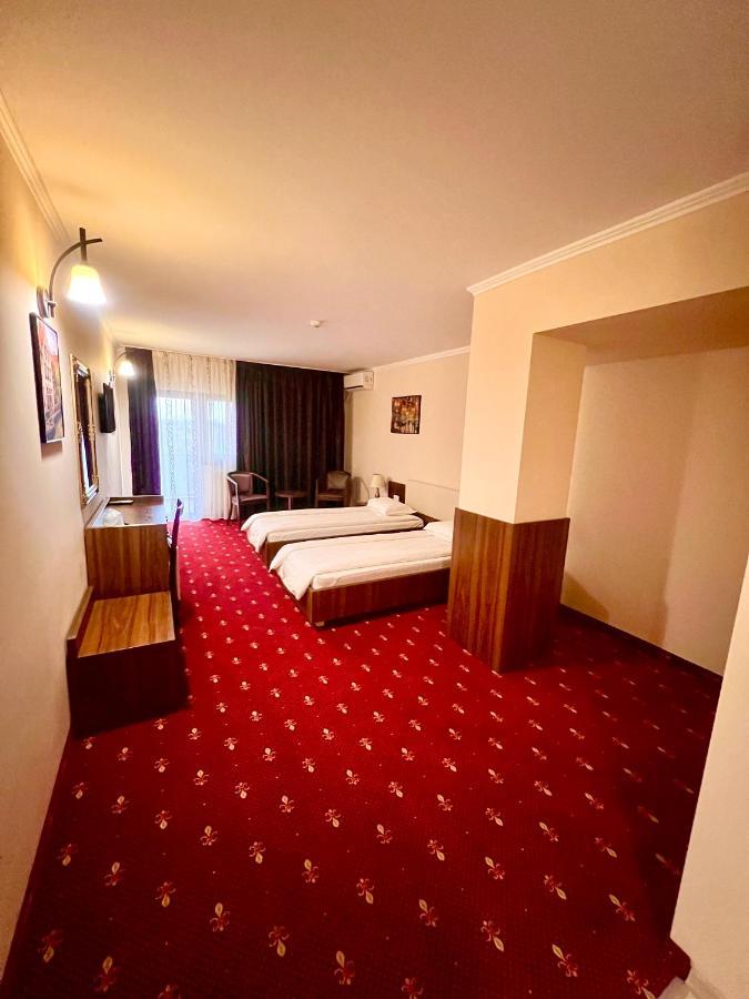 Complex Azar Hotel Galati  Ngoại thất bức ảnh