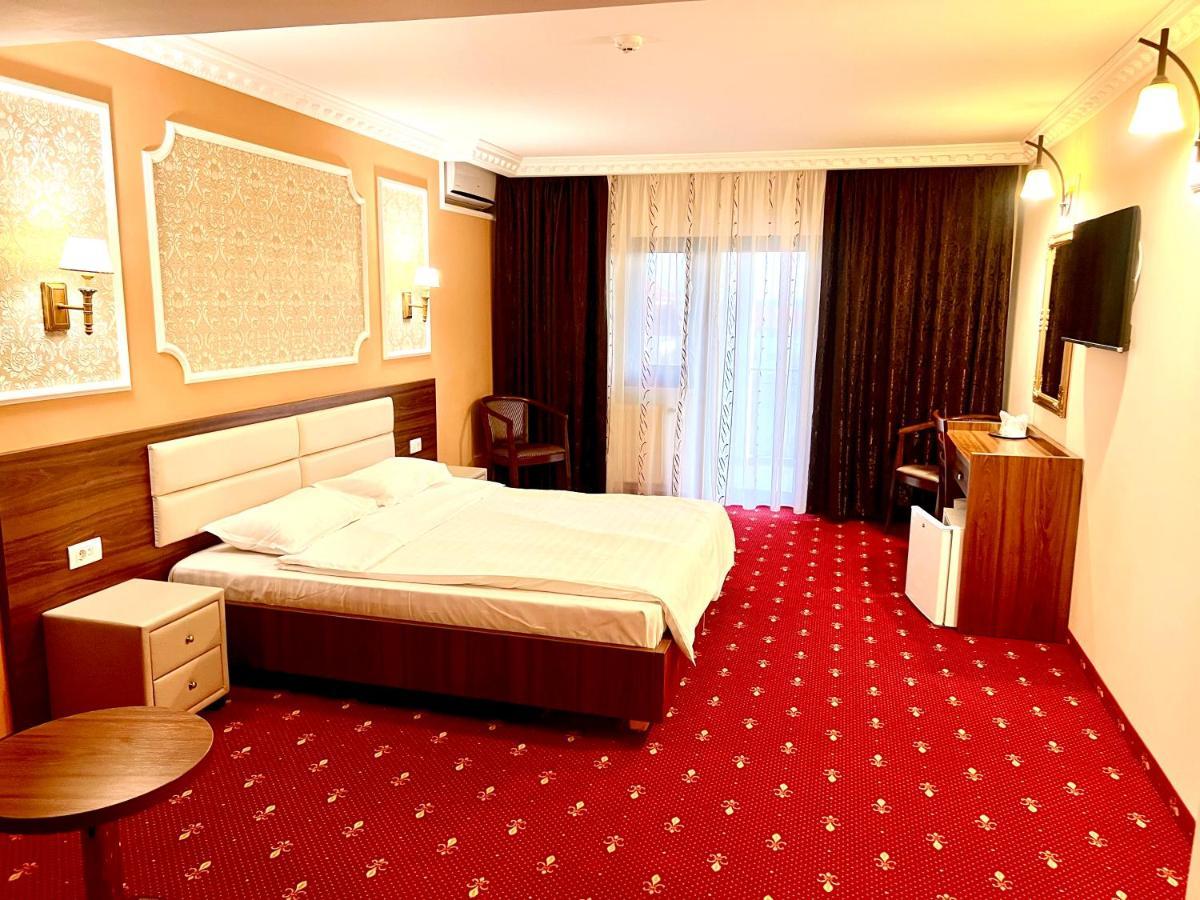 Complex Azar Hotel Galati  Ngoại thất bức ảnh